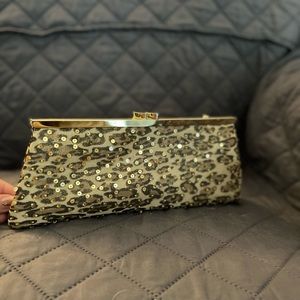 Cheetah print, with glitter and sequins evening clutch